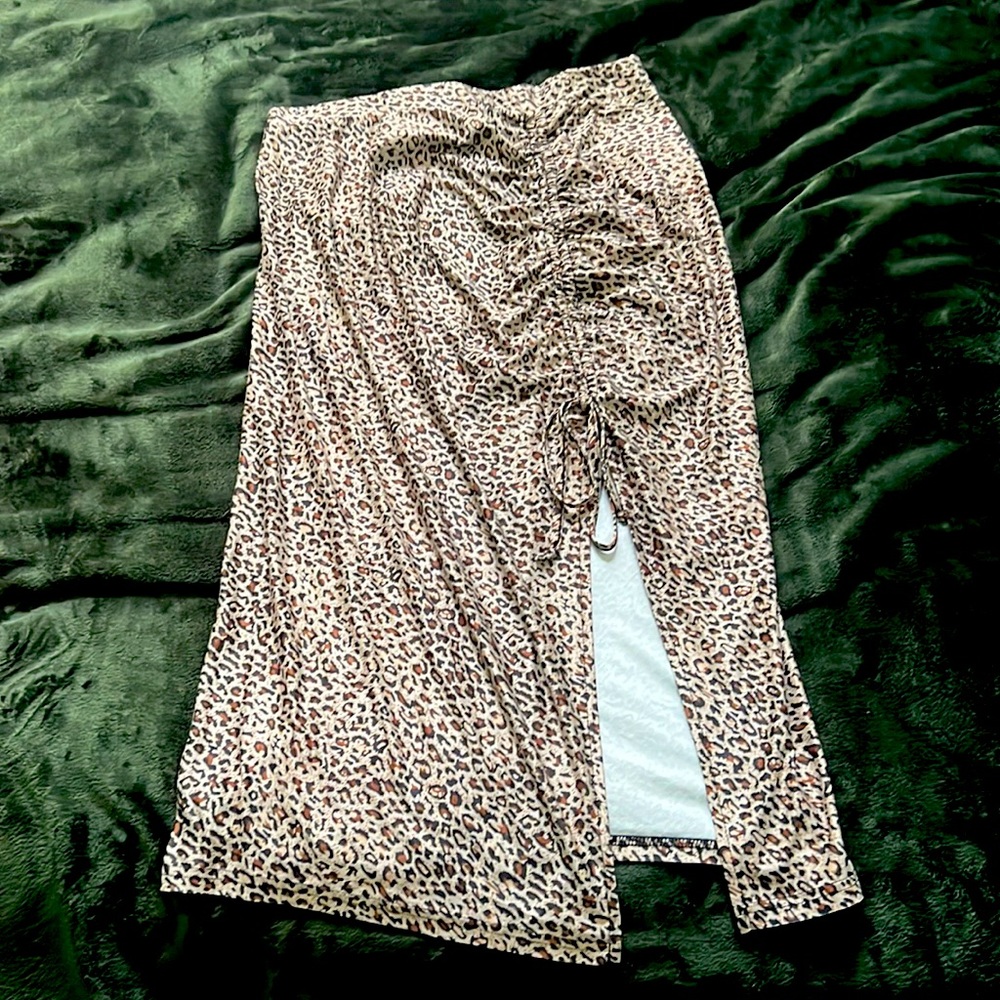 Leopard skirt